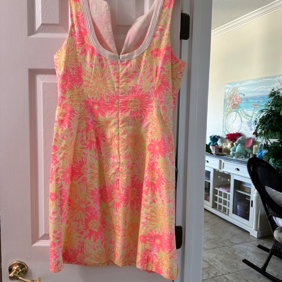 Lilly Pulitzer EUC Size 10 Dress. - Picture 7 of 15